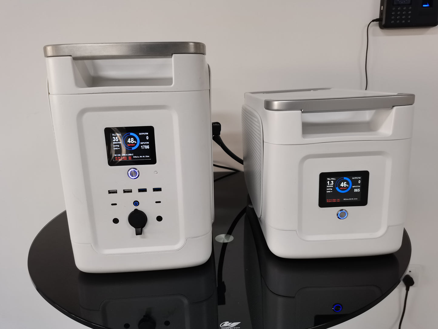 OFFOF Portable Power Station Plus Machine 2000W Machine 2048Wh(640000mAh) Capacity LiFePO4 Battery 2000+ Cycles Times, Use with Main Machine, Outdoor power, RV power supply